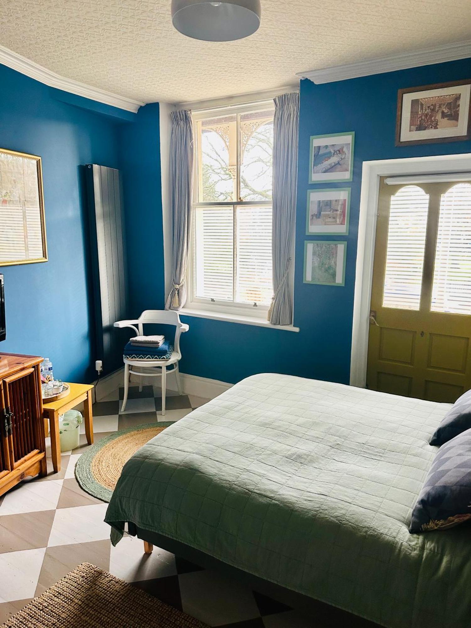 Fitz House 3*