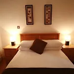Chaucer Apartment