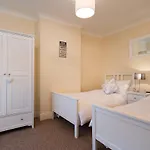 Noble Cottage