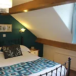 Pitcairn House