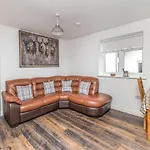 Sam\'S Cottage