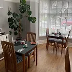 Glendale Guest House