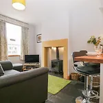 Banks Place