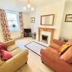 Cosy 2-Bed House In The Heart Of Keswick