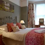 Carlton Cottage