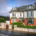 Spacious Ground Floor Apartment