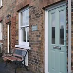 Ha\'Penny Cottage