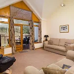 Keswick Bridge Lodge Resort