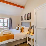 2 Bed In Keswick Sz449