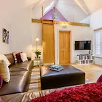 4 Bed In Keswick 89258