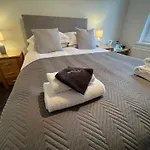Dolly Waggon Guest House