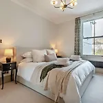 6 Bed In Keswick 94361
