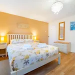 Sunny Cottage