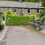 Lydia\'S River Cottage