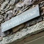 Lydia\'S River Cottage