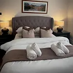 Shemara Rooms