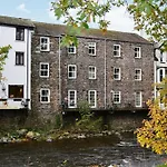 1 Greta Side Court