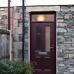6 Catherine Cottages