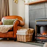 3 Bed In Keswick 95858