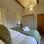 Deer Close Cottage