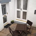 1 Windsor House