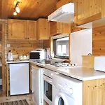Acorn Lodge - Burnside Park