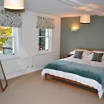 Century Cottage