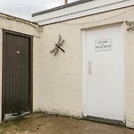 Mews Studio Cottage 7