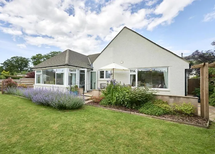 3 Bed In Keswick Sz007