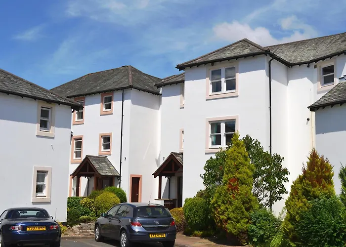 15 Elm Court