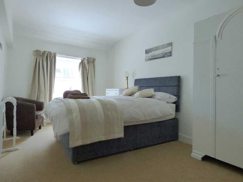 Inn The Lion