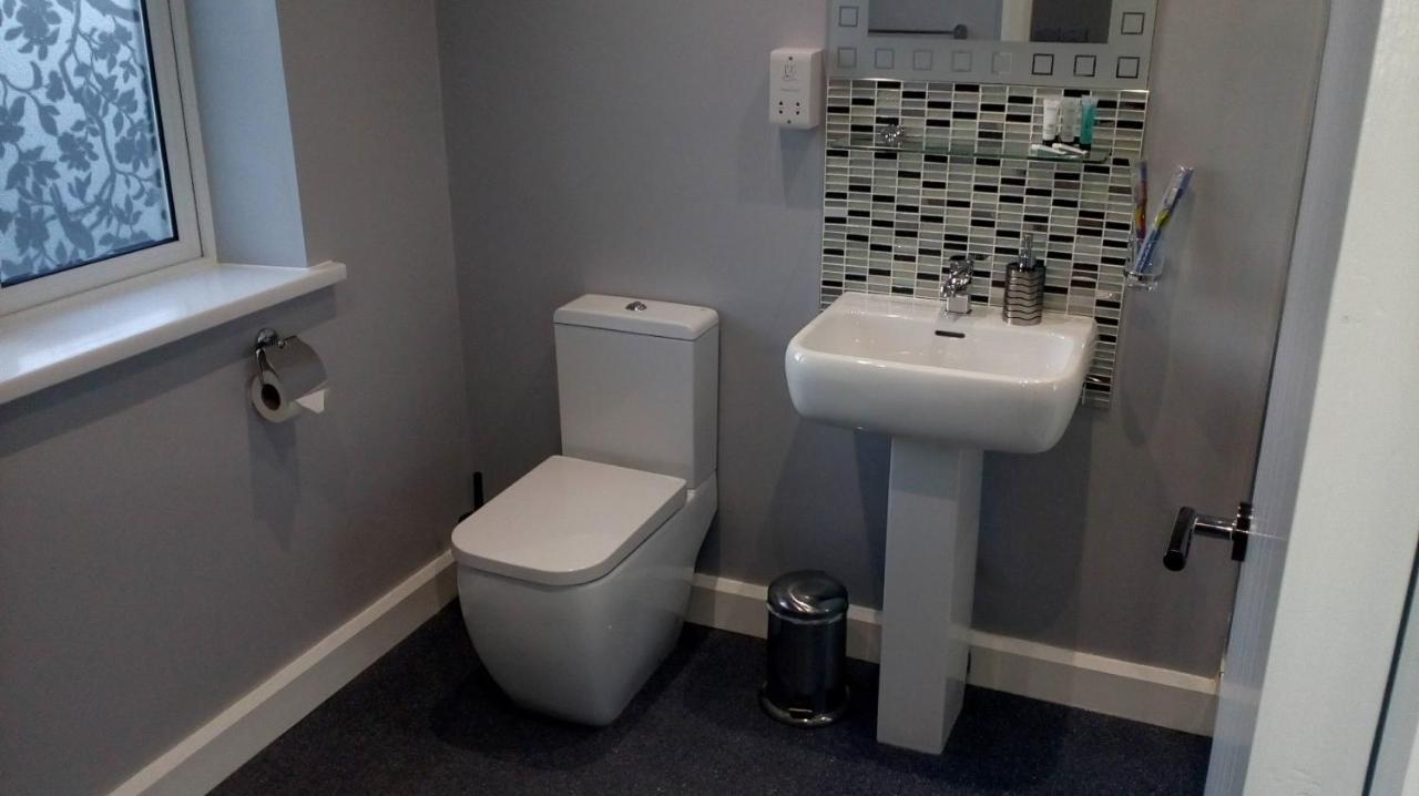 Heathfield Apartment