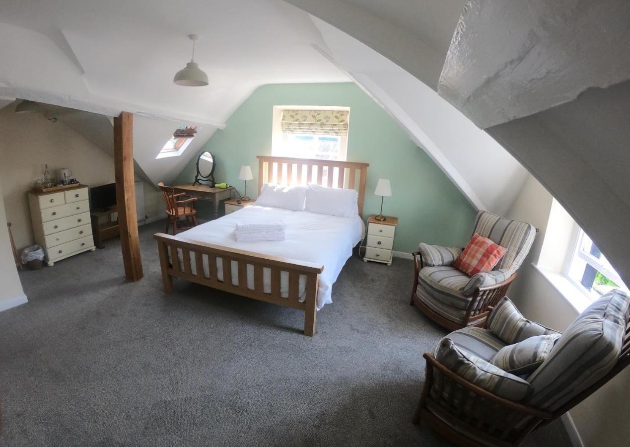 Underhill Guest house