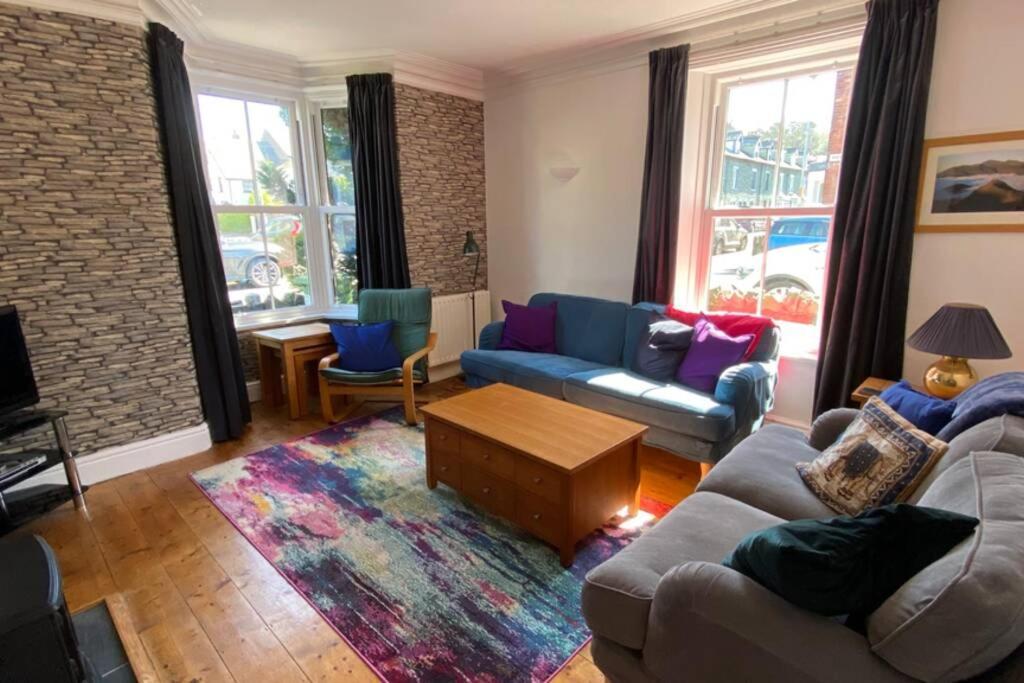 Poet's Corner - Flat Close To Centre Of Keswick Apartment *