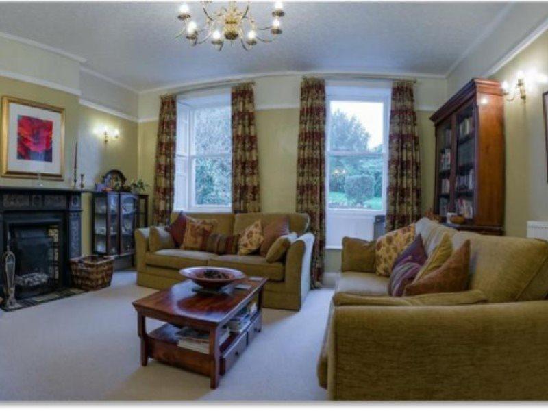 Powe House Bed & Breakfast