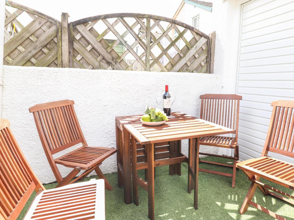 Holiday home Dovestones