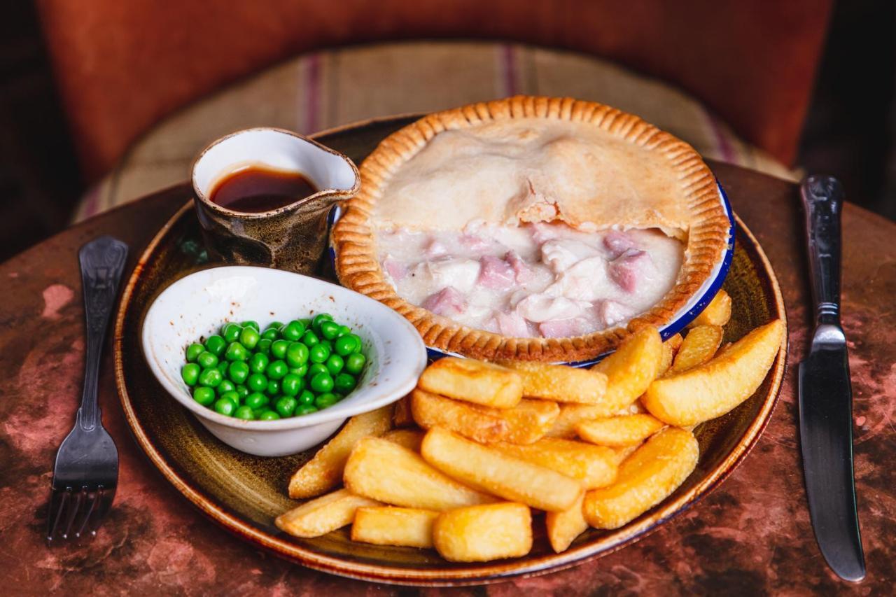 The Kings Arms Hotel 3*