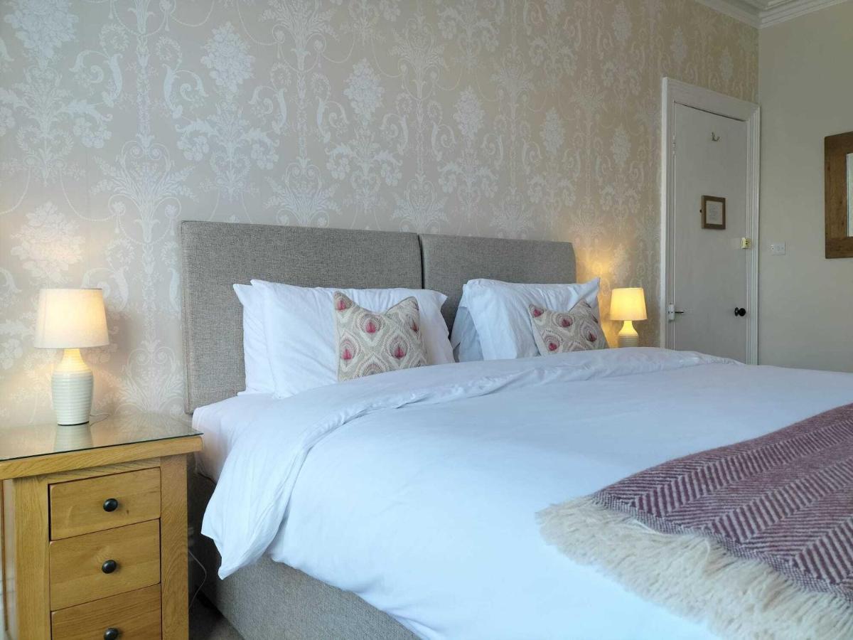 Clarence House 4*