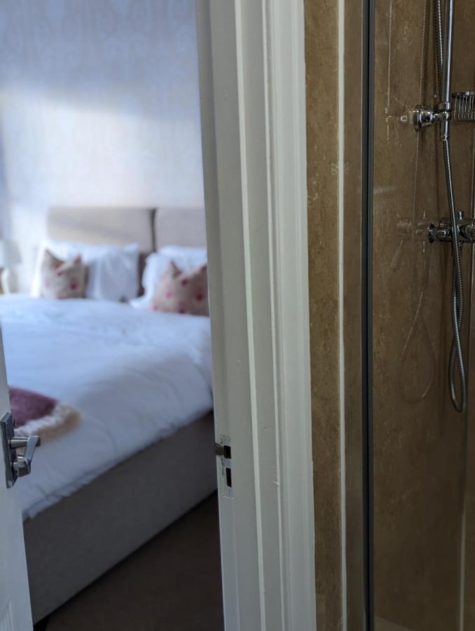 Bed & Breakfast Clarence House 4*