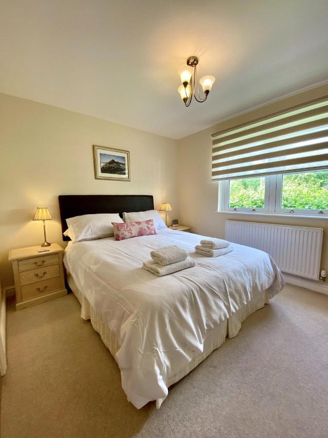 8 Howrahs Court, Keswick Apartment