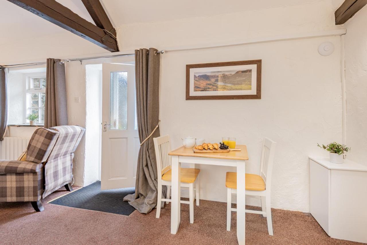 5 Mews Apartment