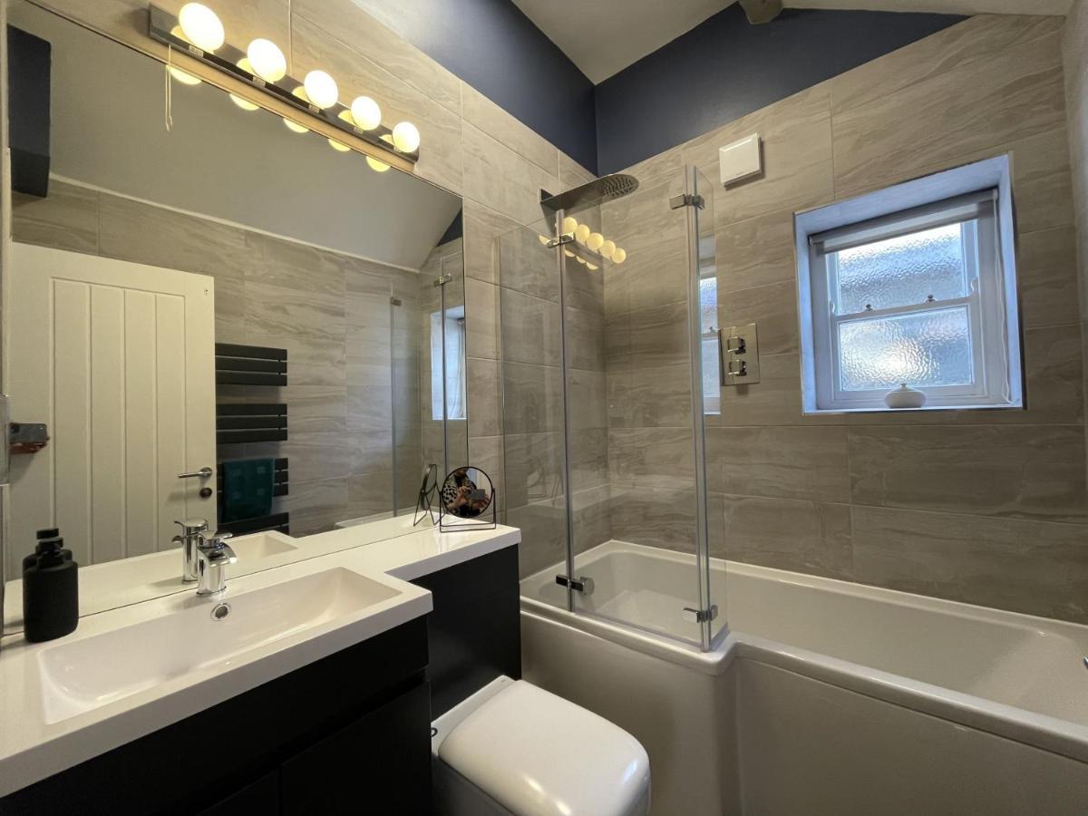Bridge House 3 *