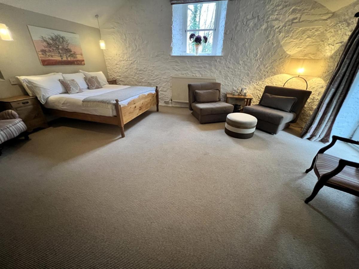 Ravenstone Country house *