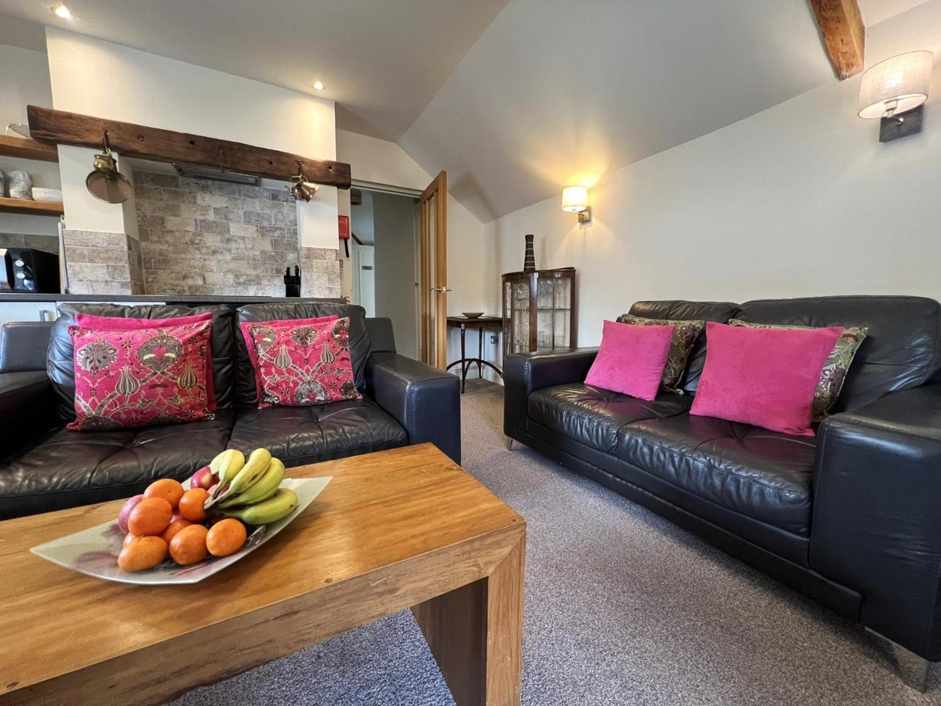 2 Bed In Keswick Sz379