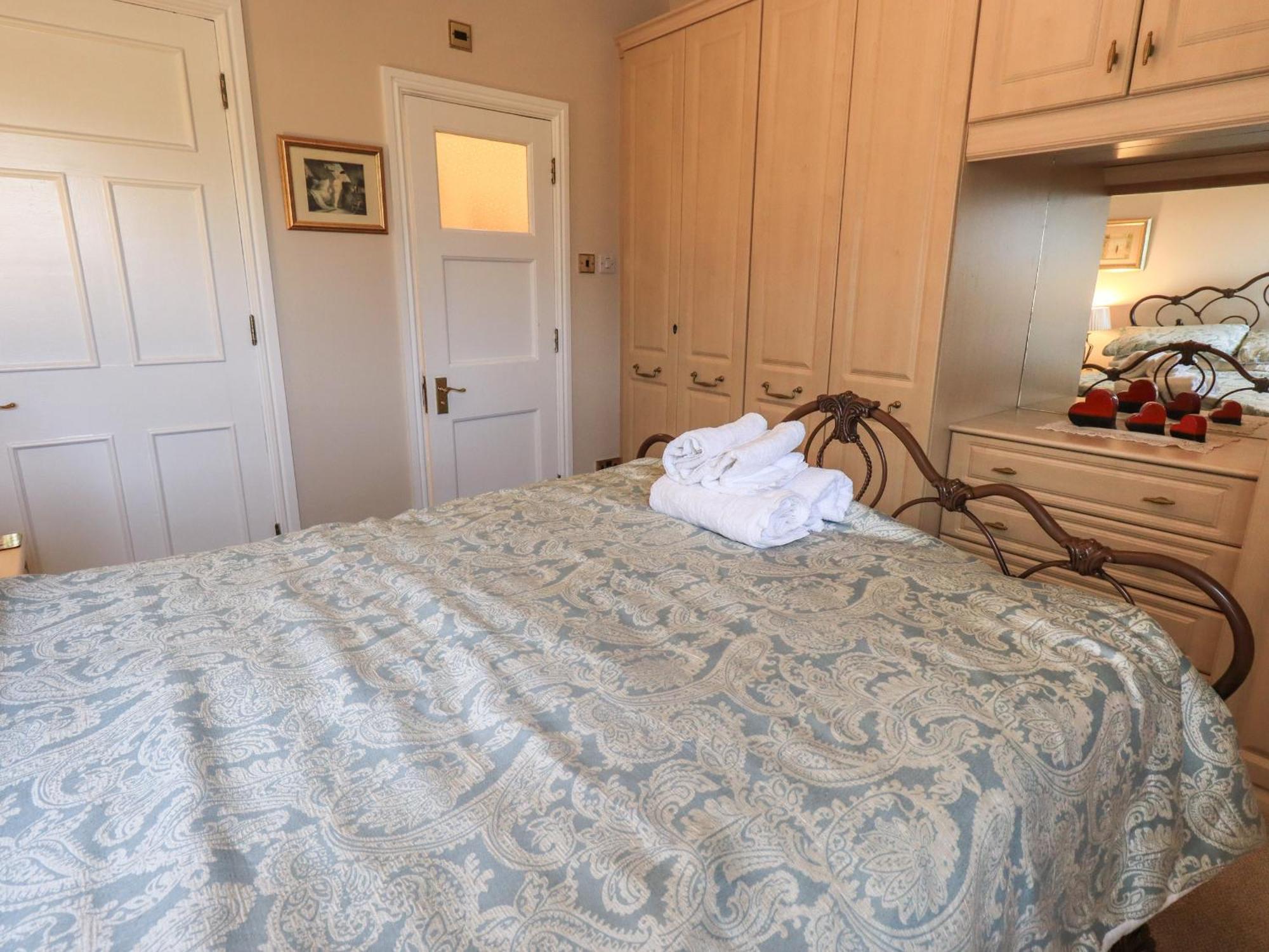 Peak View Apartment *