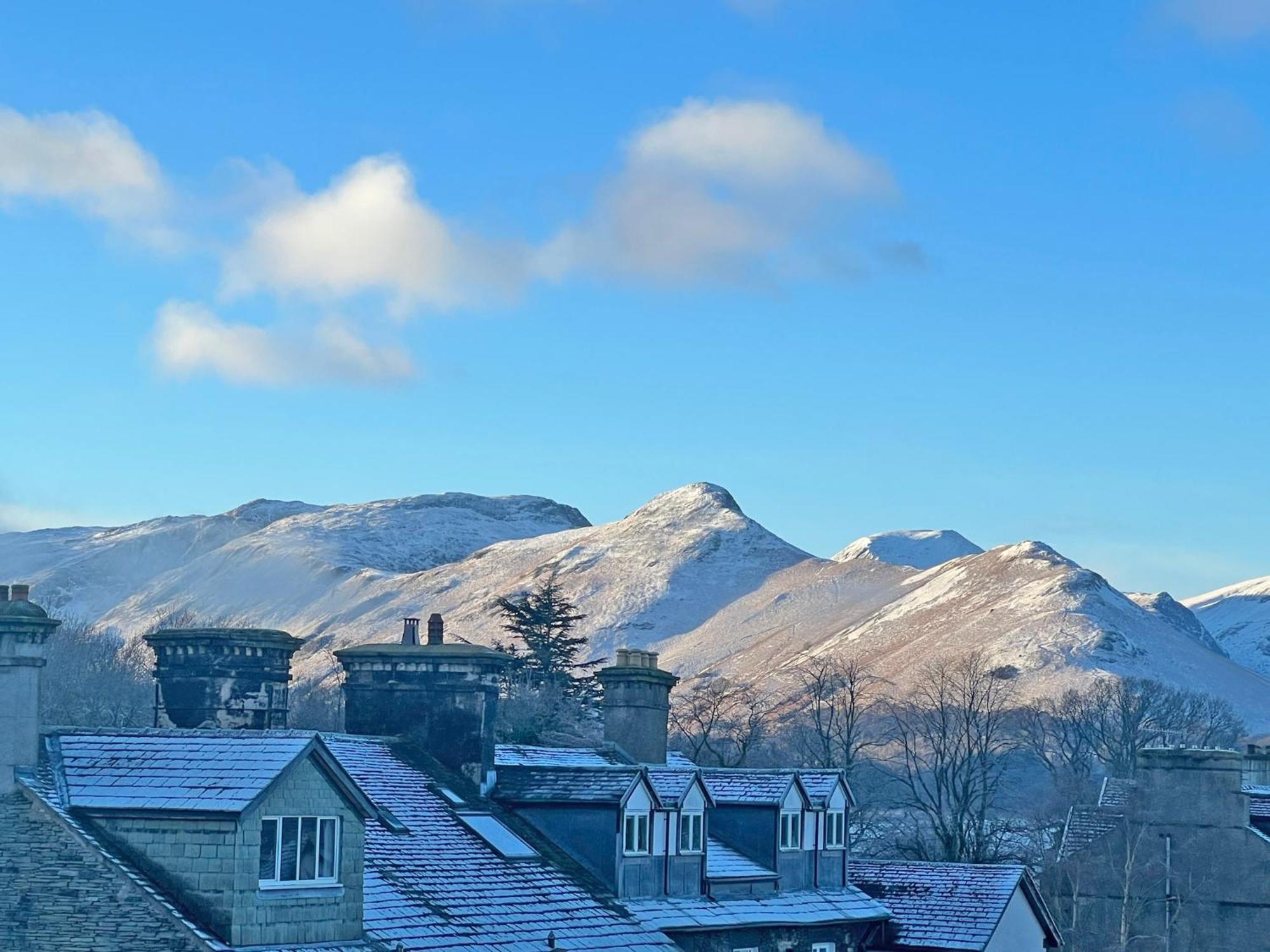 Keswick View Apartment *