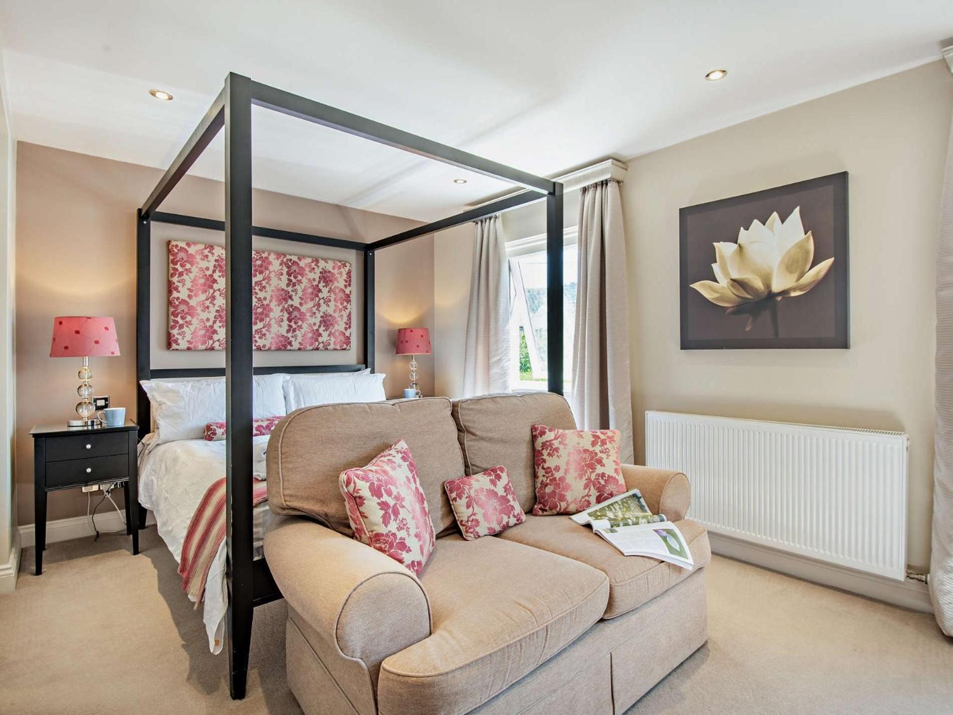 6 Bed In Keswick 90333