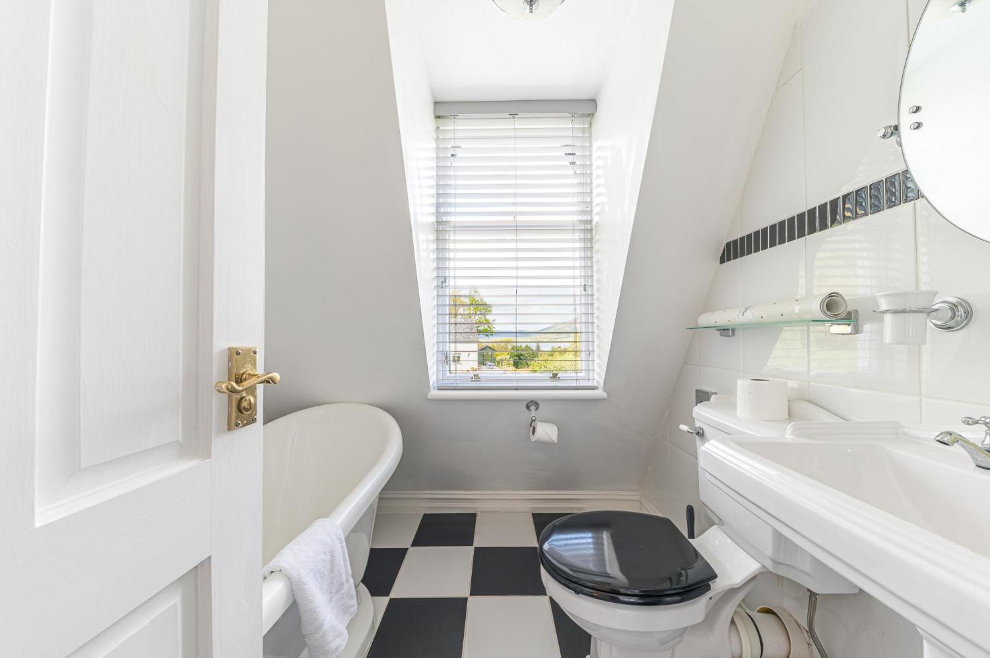 Villa Thwaite Howe