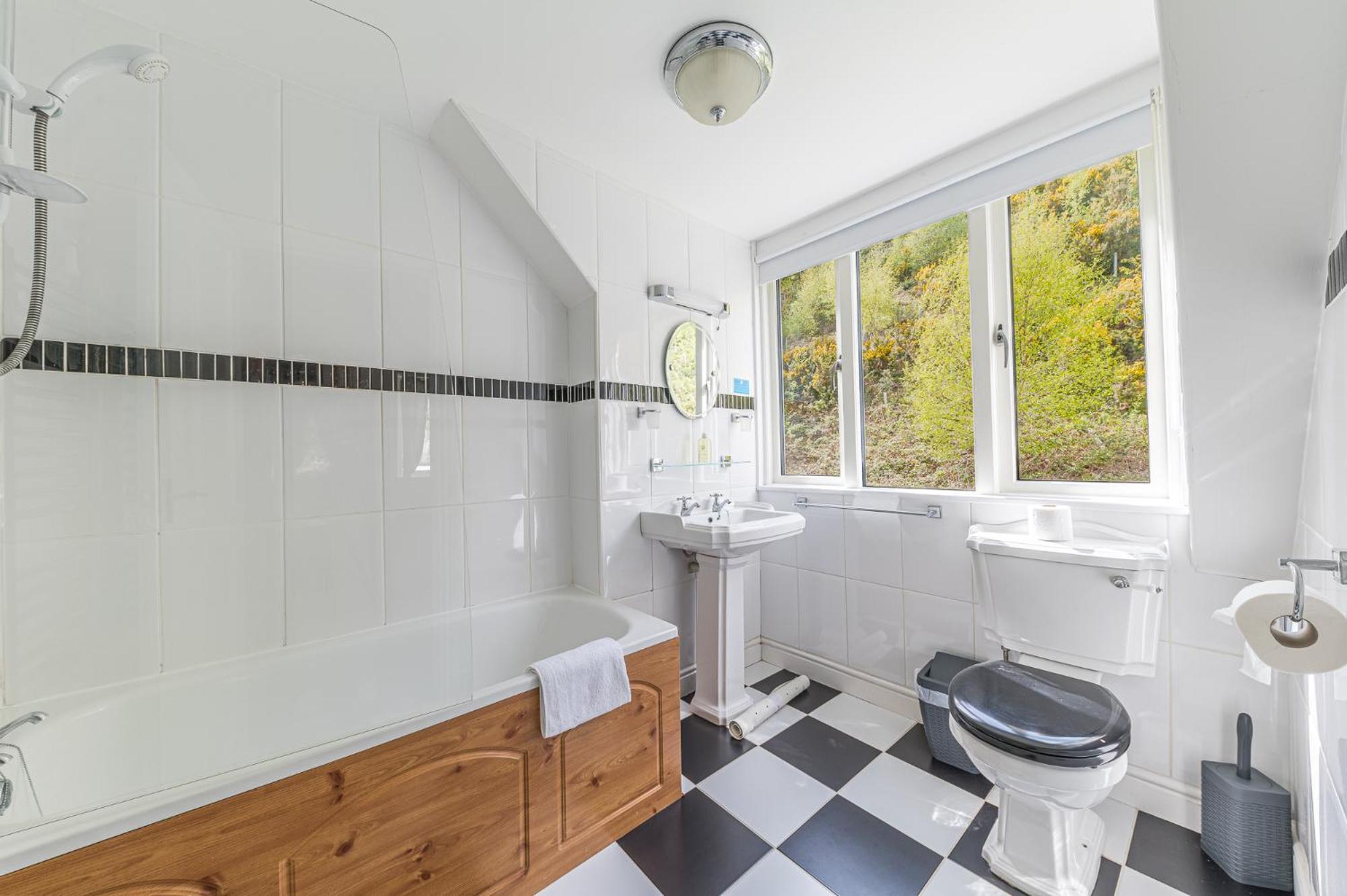 Villa Thwaite Howe