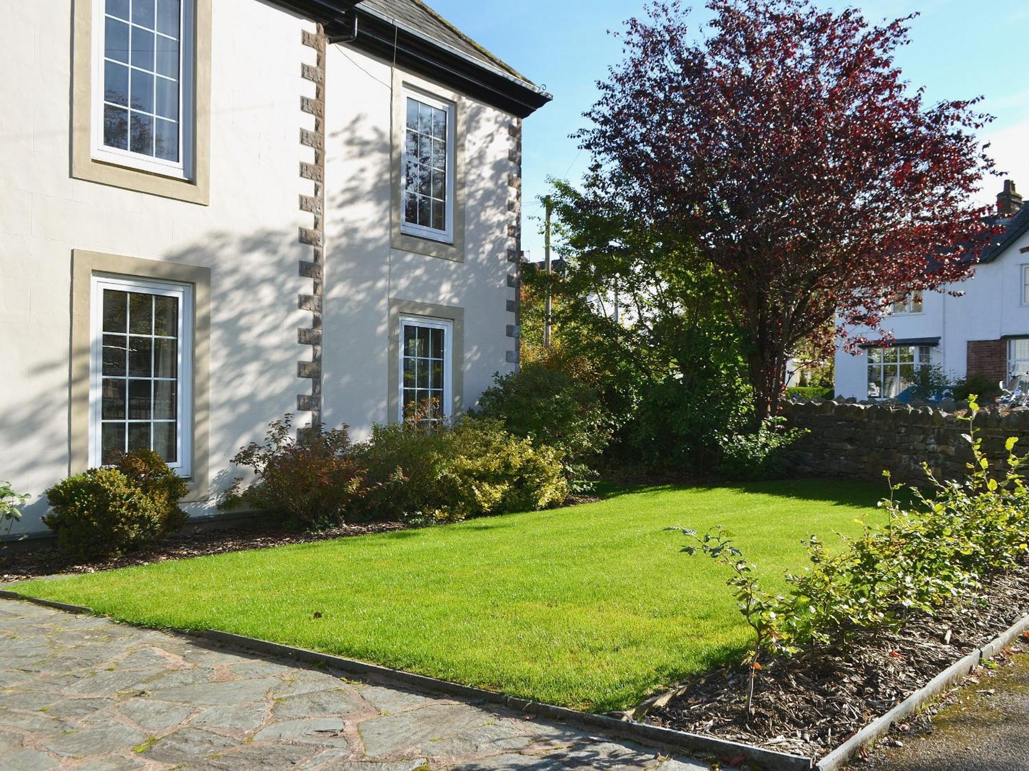 Oak Apple House *